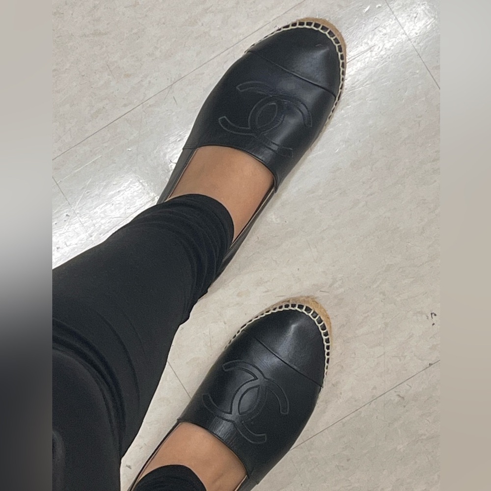 Chanel Lambskin Espadrilles 38 Black - Picture 5 of 13